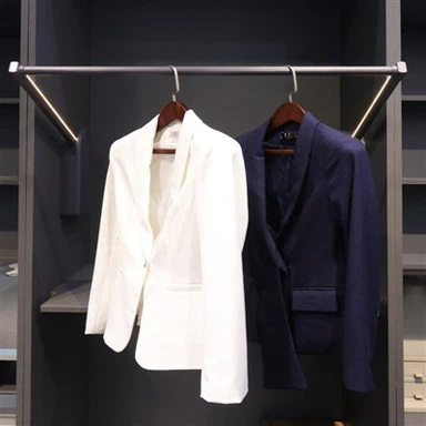 Klädstång för automatisk lyft