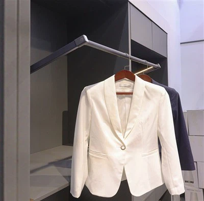 Elektrisk klädstångsenhet